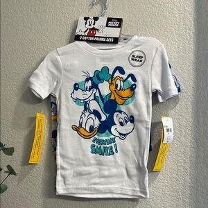 🎉6 for $30🎉 Disney Mickey and Friends 4 Piece Pajamas